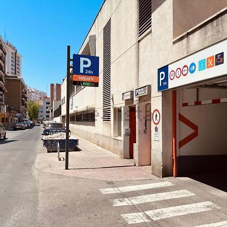 Wonderful Apt With Terrace - 15M Walk Giralda Sevilla Bagian luar foto